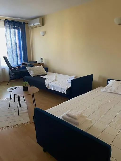 Apartment Lovita Suite With A Garage Varna
